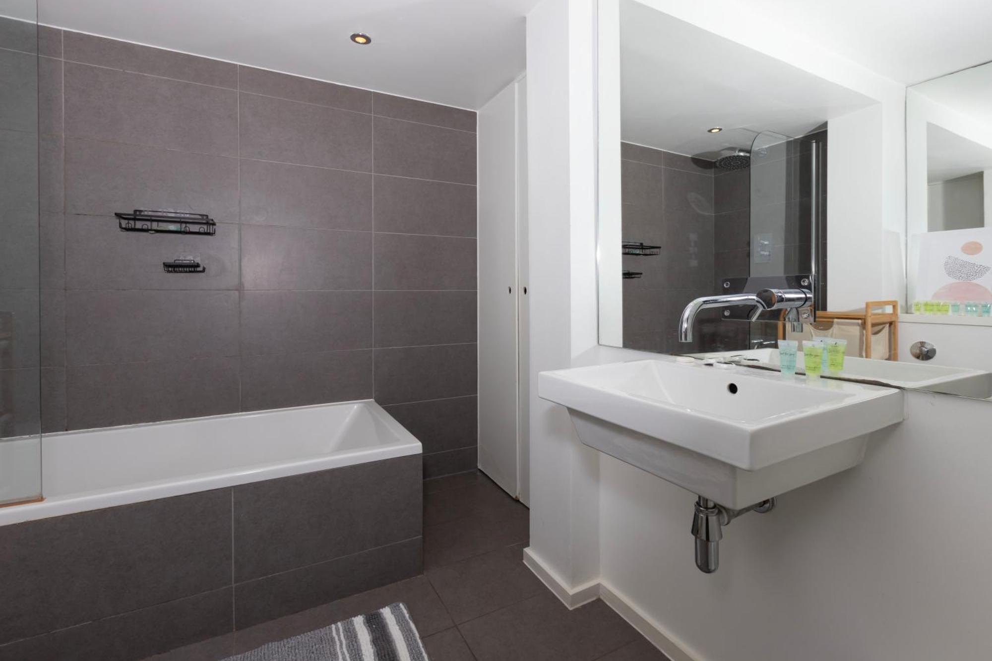 Cosy Ground Floor Apartment Λονδίνο Εξωτερικό φωτογραφία